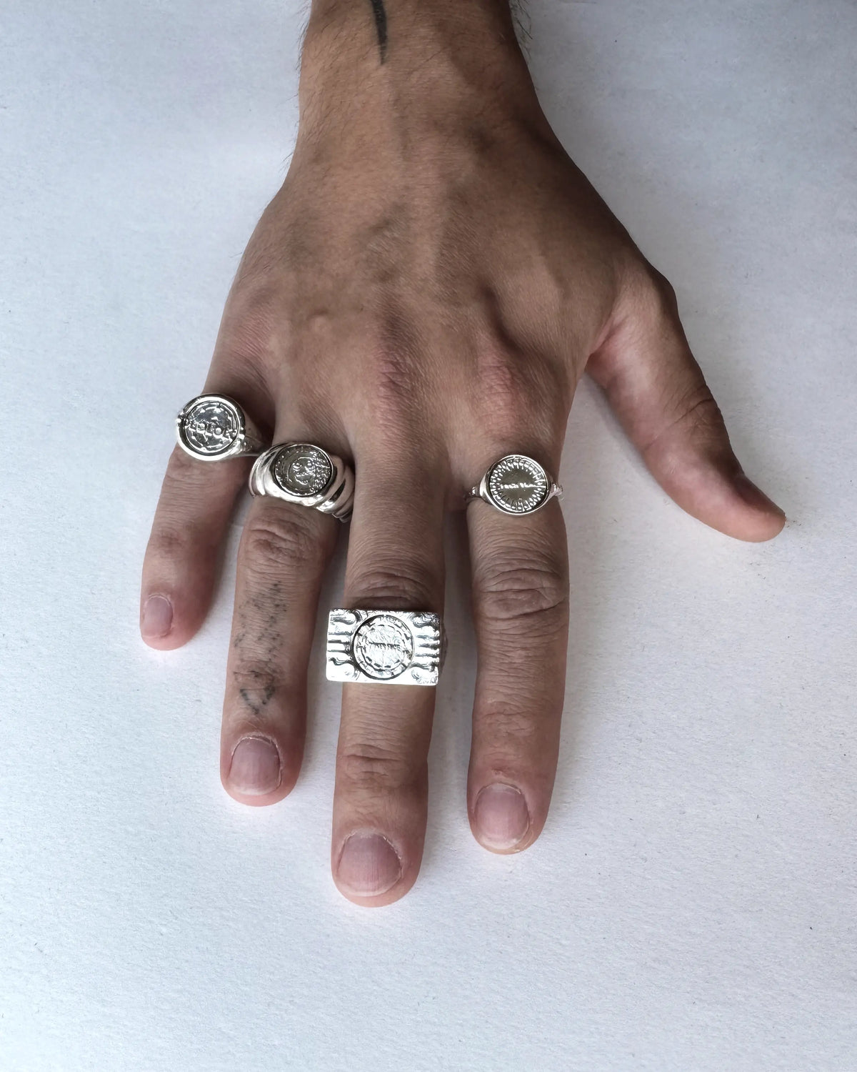 LOL ring
