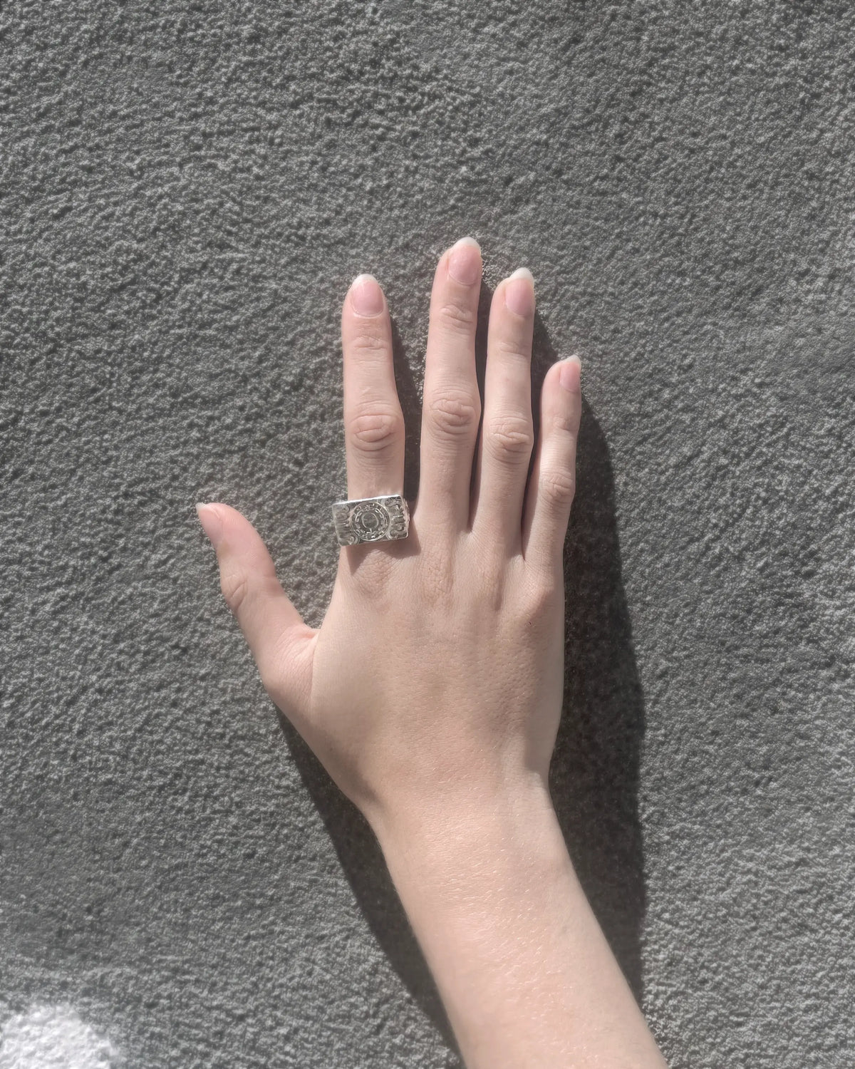 Poker Face ring
